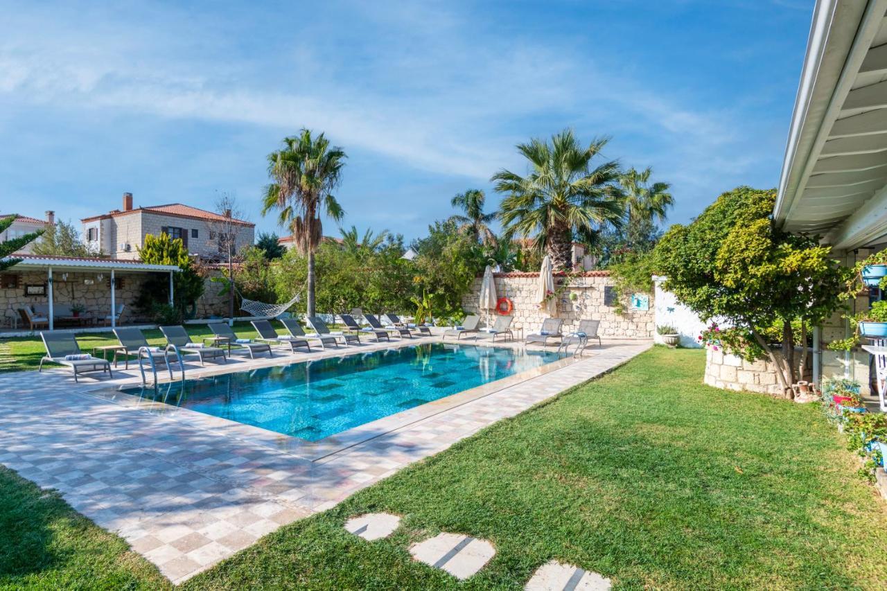 Alacati Koclu Konagi Hotel ภายนอก รูปภาพ