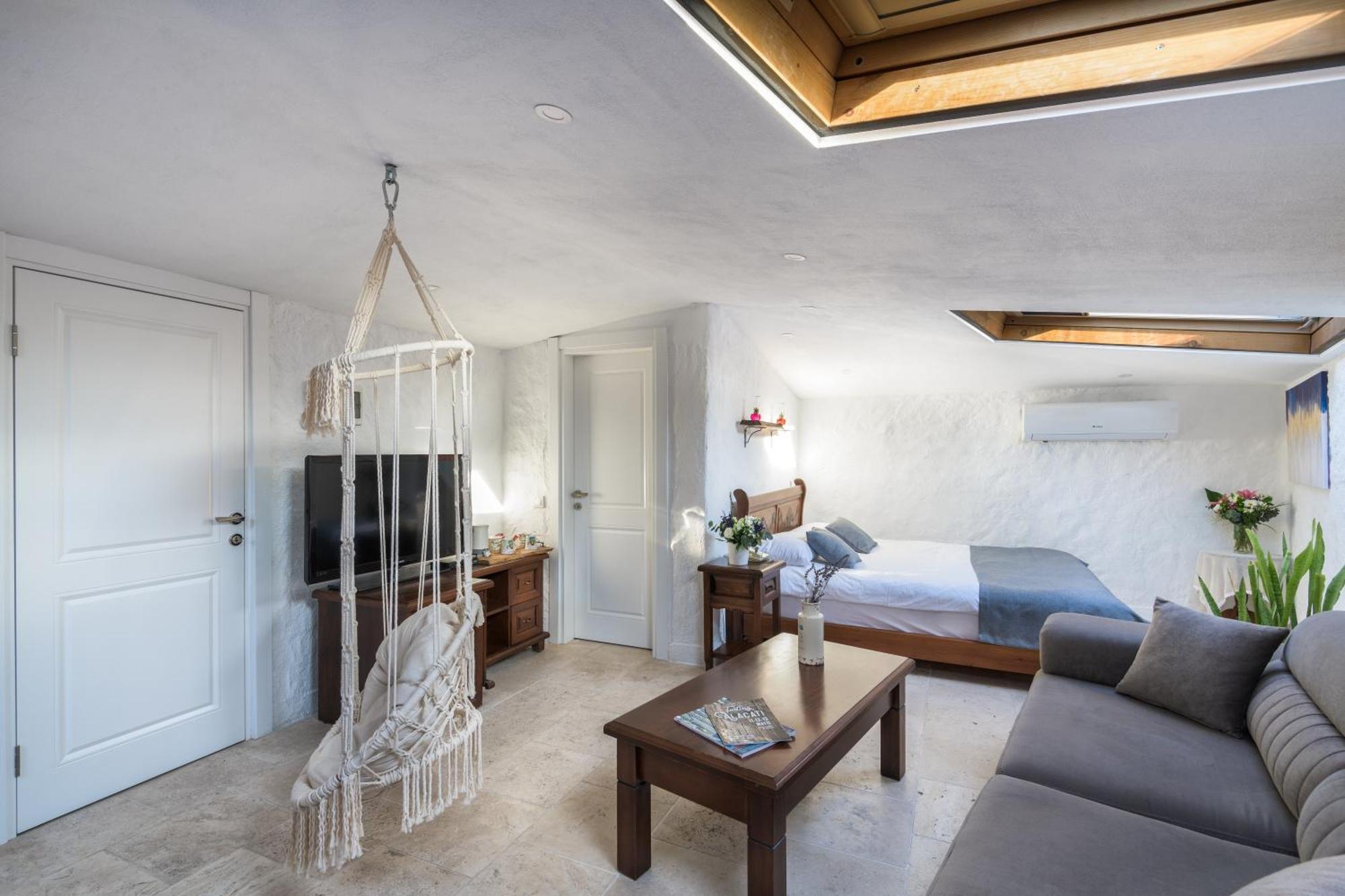 Alacati Koclu Konagi Hotel ภายนอก รูปภาพ
