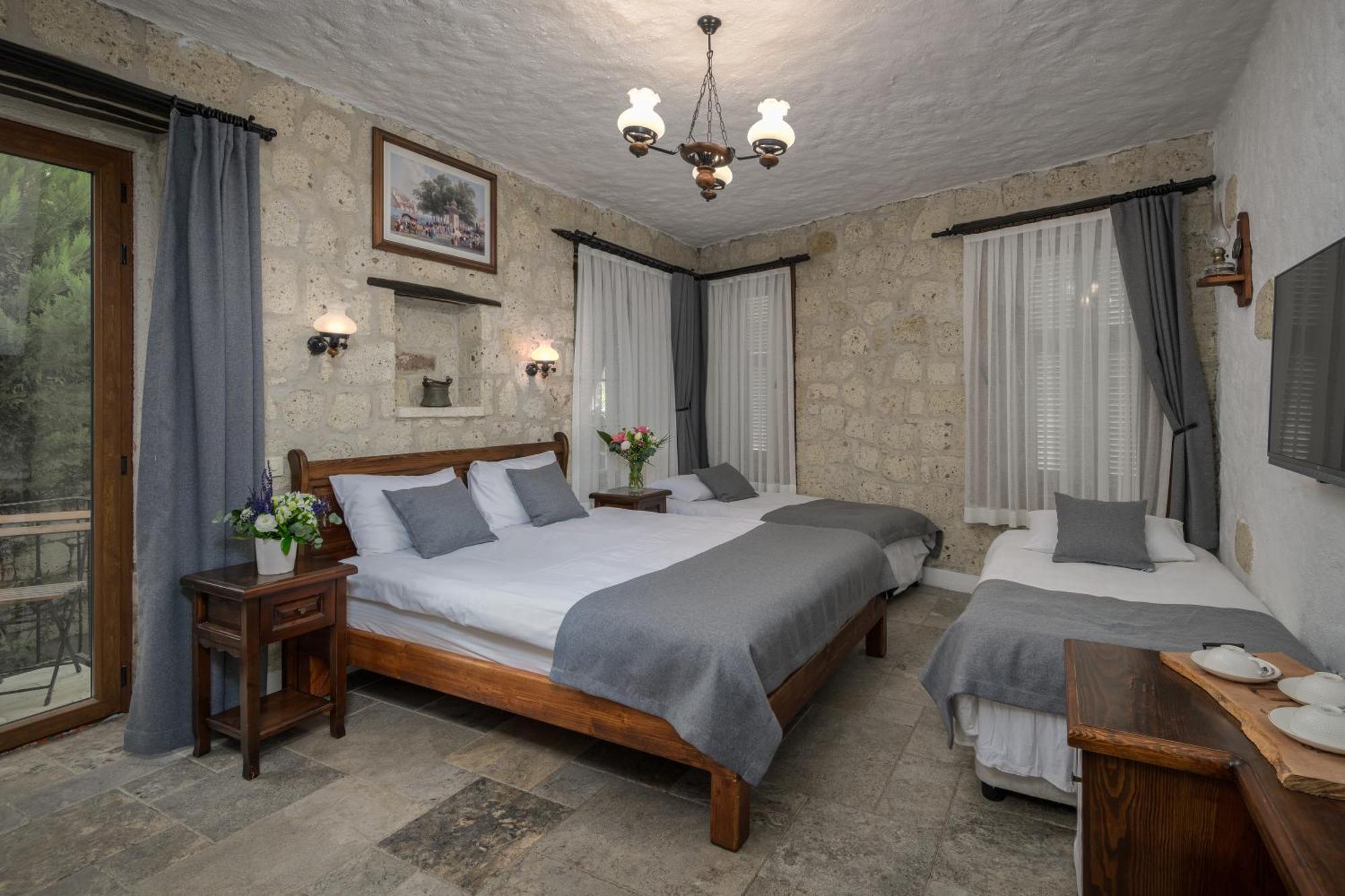 Alacati Koclu Konagi Hotel ภายนอก รูปภาพ